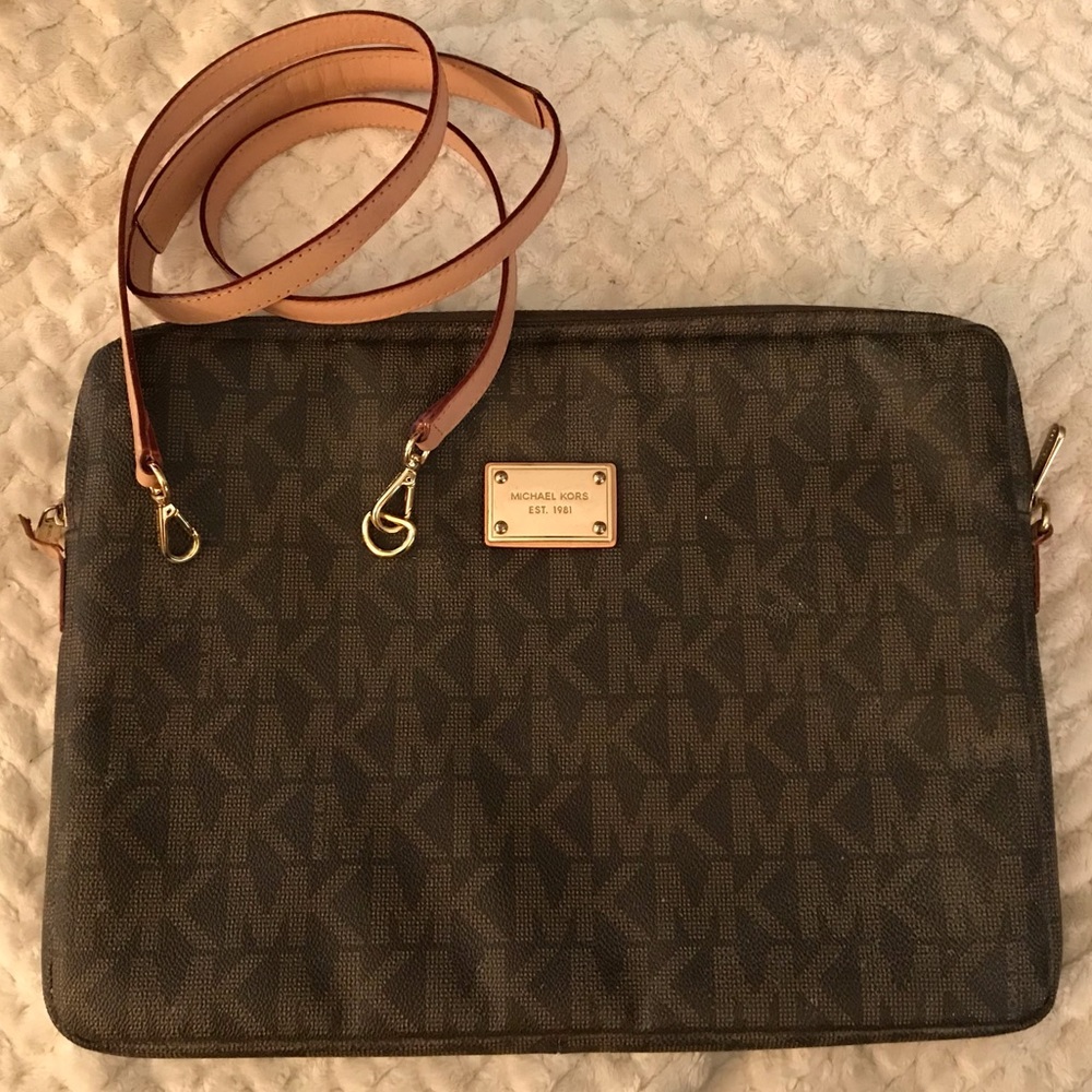 Michael Kors laptop bag w strap